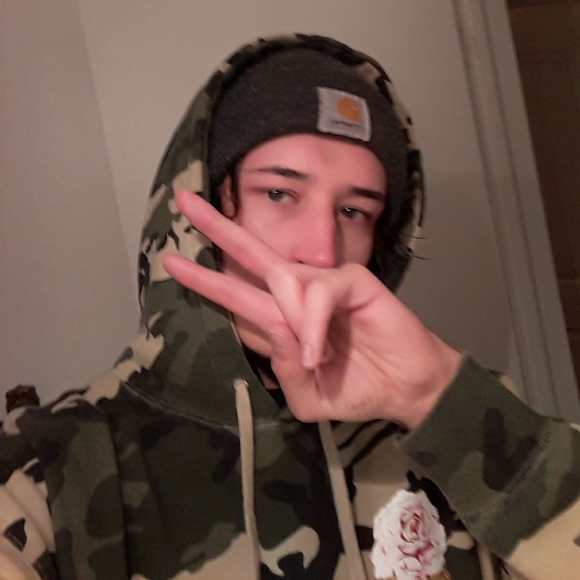 Meet your Posher, Sean - Picture 1 of 1